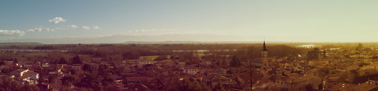 Le village en de Mauves, Ardèche